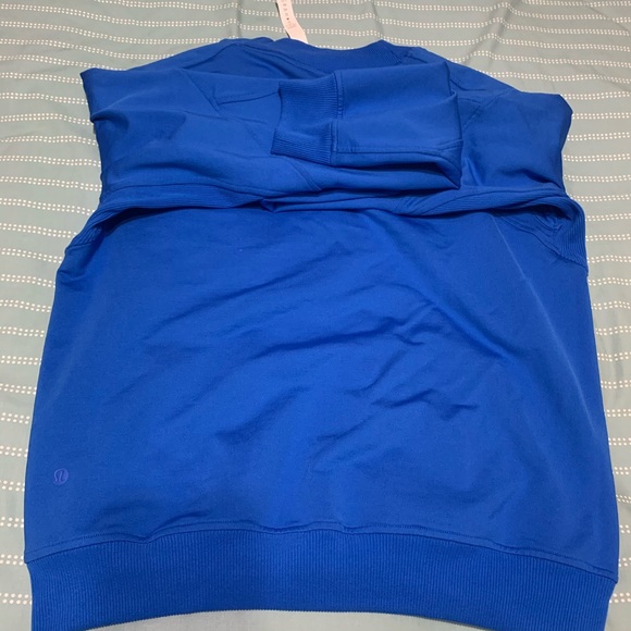 Lululemon - Picture 3 of 3